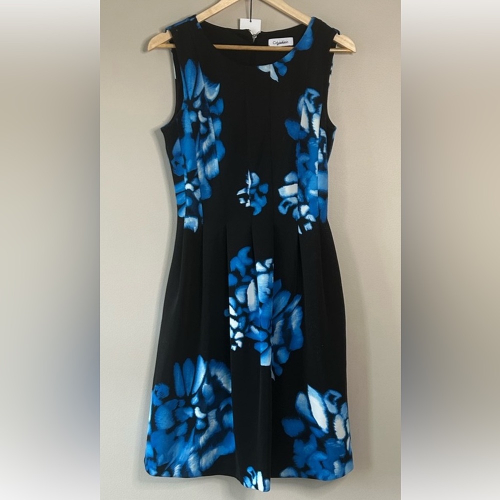 Calvin Klein Blue Floral Fit & Flare Dess